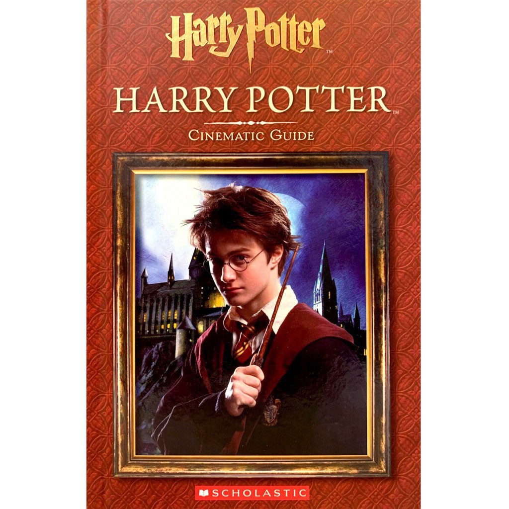 Harry Potter: Hướng dẫn điện ảnh (phiên bản tiếng Anh): Tìm hiểu về những kỹ thuật hiệu ứng, cách thức diễn xuất của các diễn viên trong loạt phim Harry Potter thông qua phiên bản Hướng dẫn điện ảnh tiếng Anh. Bạn sẽ không muốn bỏ lỡ cơ hội học hỏi thêm đồng thời nhìn lại những cảnh quay đầy cảm xúc trong phim.