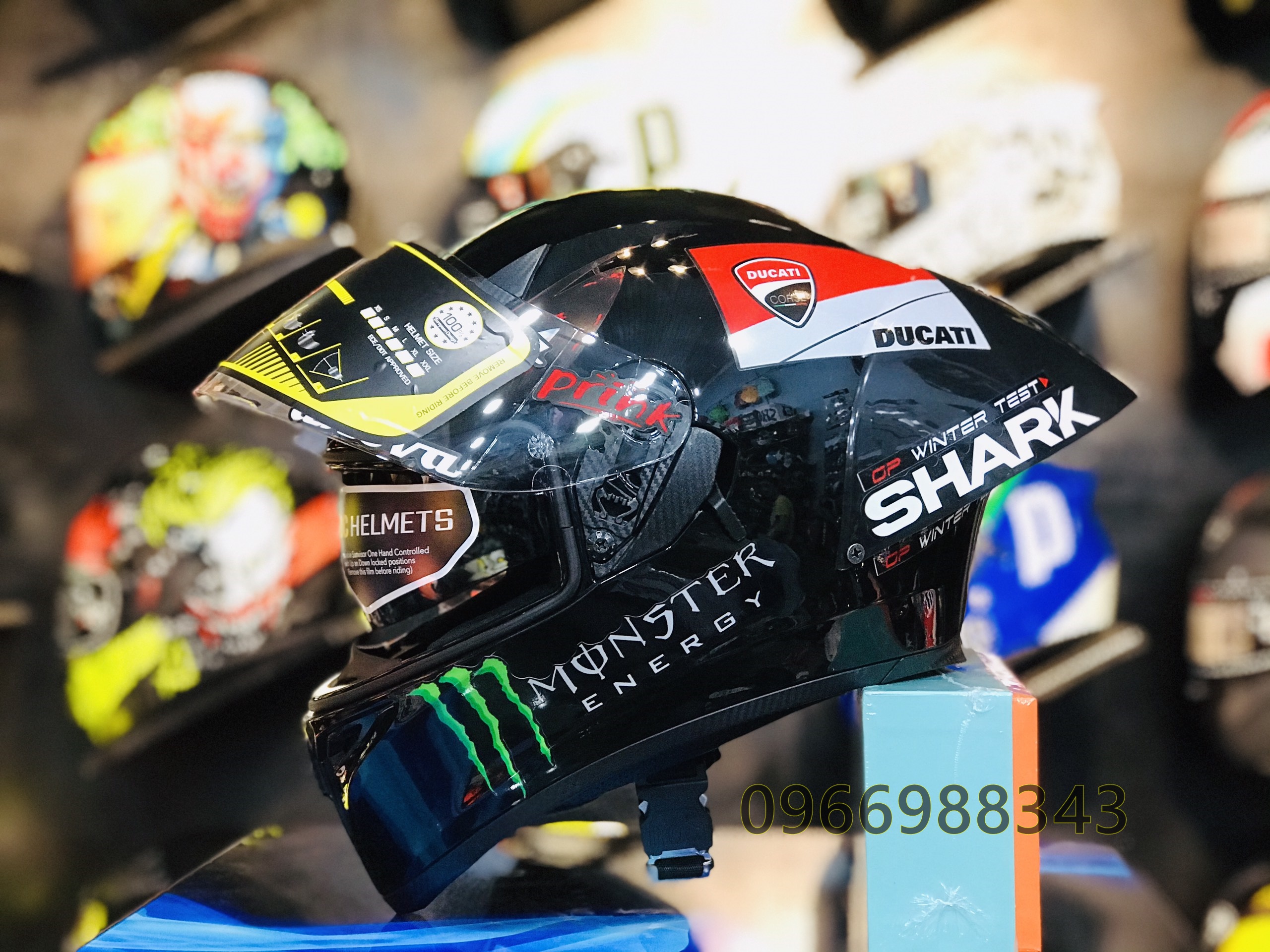 MŨ BẢO HIỂM ROC 05 2 KÍNH LÊN TEM VÀ ĐUÔI GIÓ CỰC CHẤT