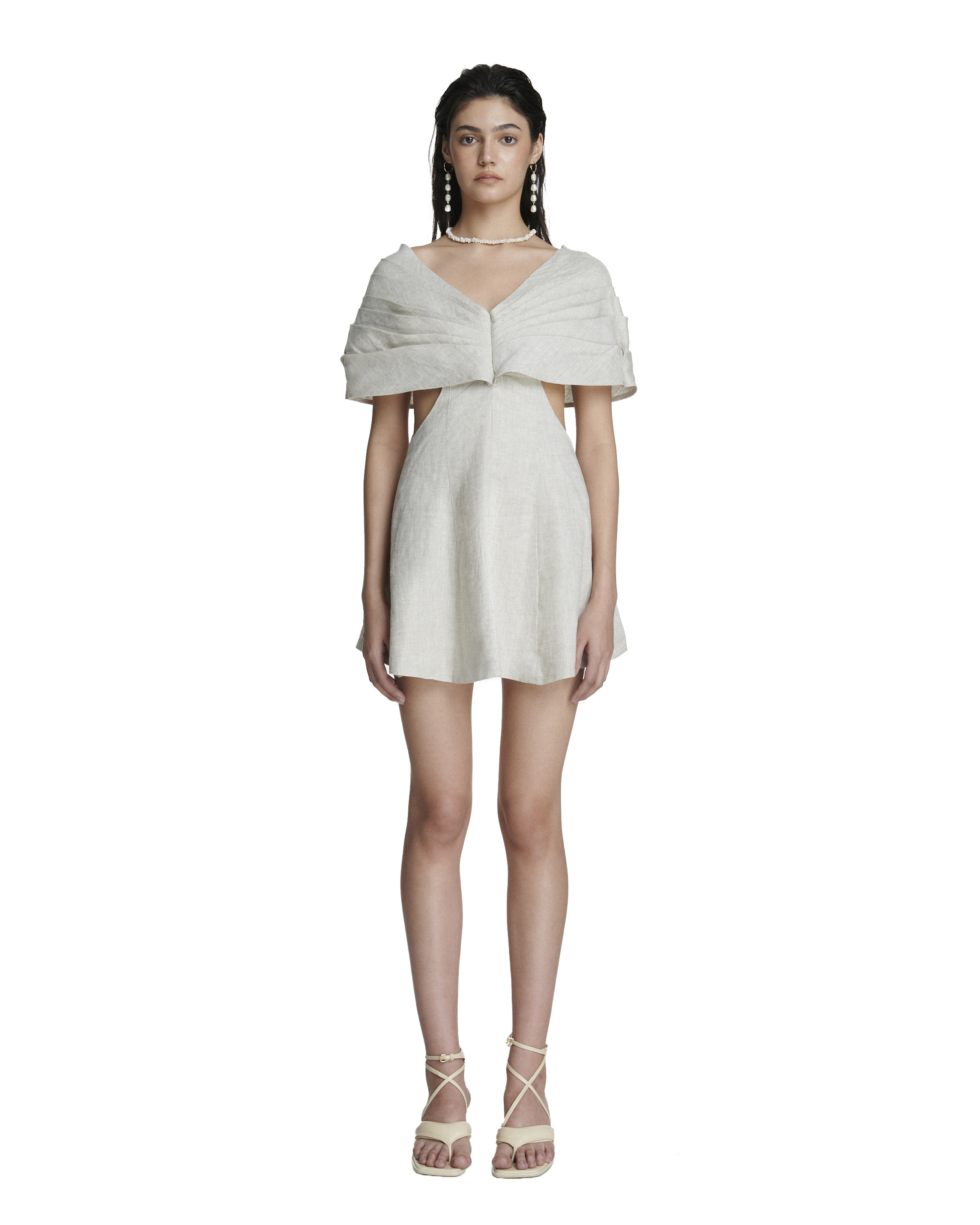 Season studios| đầm ngắn xếp li trùm vai reevie dress