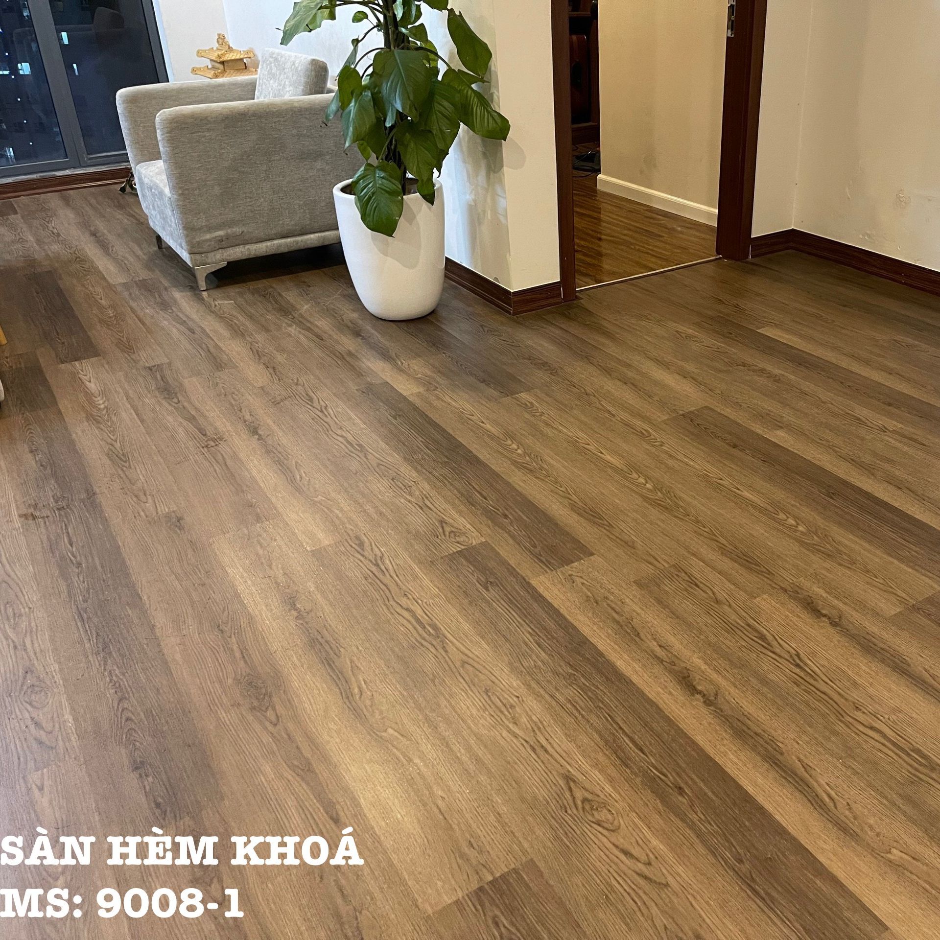 Sàn nhựa hèm khoá vân gỗ/ KT 935 x 150 x 4mm