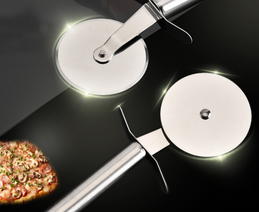 Dao 1 lưỡi bằng thép cắt bánh pizza. Dao cắt bánh Pizza lưỡi tròn xoay bằng thép không gỉ cao cấp