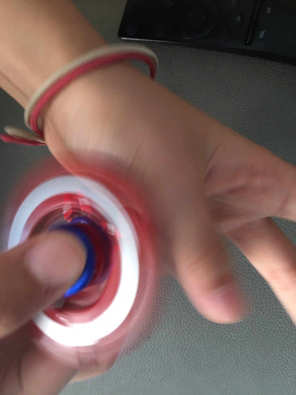 Đồ chơi Con Quay Metal Hand Spinner - 3 cánh ngôi sao