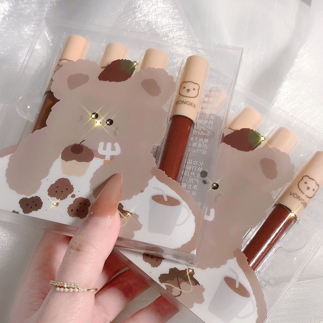 Sét son kem Vongee gấu nâu 4 cây lì không khô môi hàng nội địa trung siêu xinh cute
