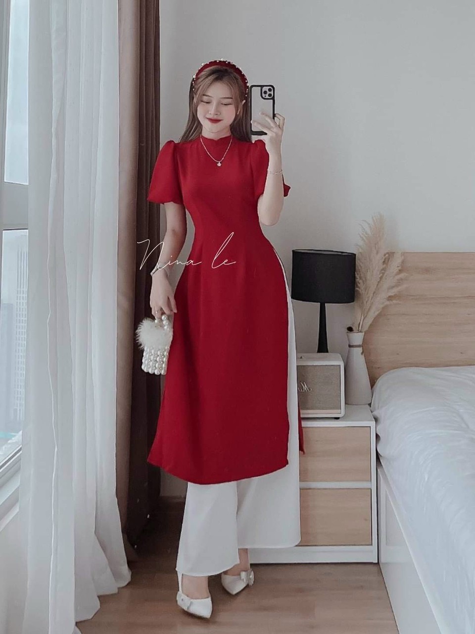 Áo dài cách tân kèm quần xinh xắn