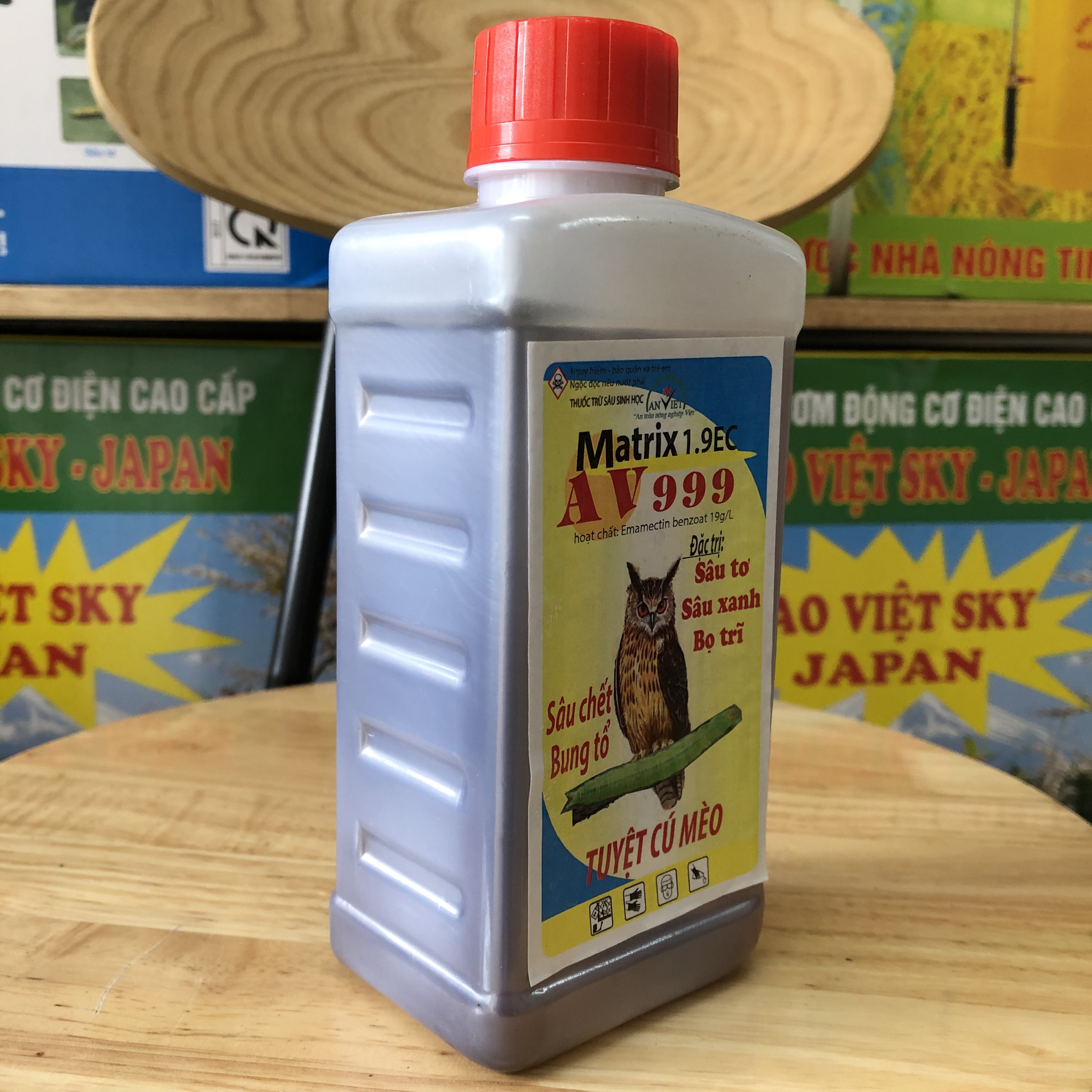 Thuốc trừ sâu sinh học Matrix 240ml; THUỐC TRỪ SÂU SINH HỌC CHUYÊN DÀNH CHO RAU MÀU, CÂY ĂN QUẢ; RAU SẠCH QUẢ SẠCH CHO MỌI NHÀ VỚI MATRIX 240ML