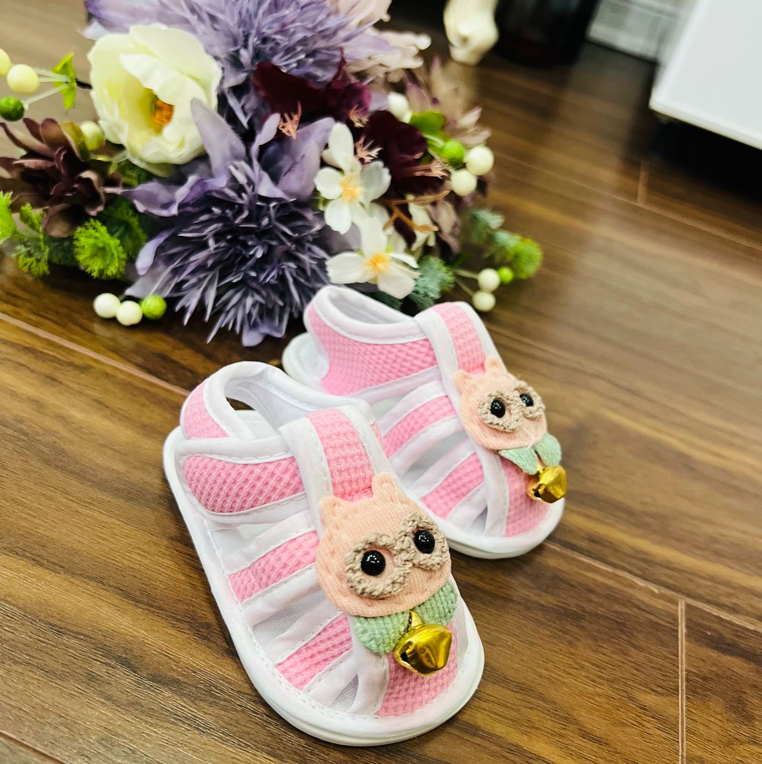Giầy tập đi cho bé từ 0-18 tháng tuổi siêu ôm bám chân