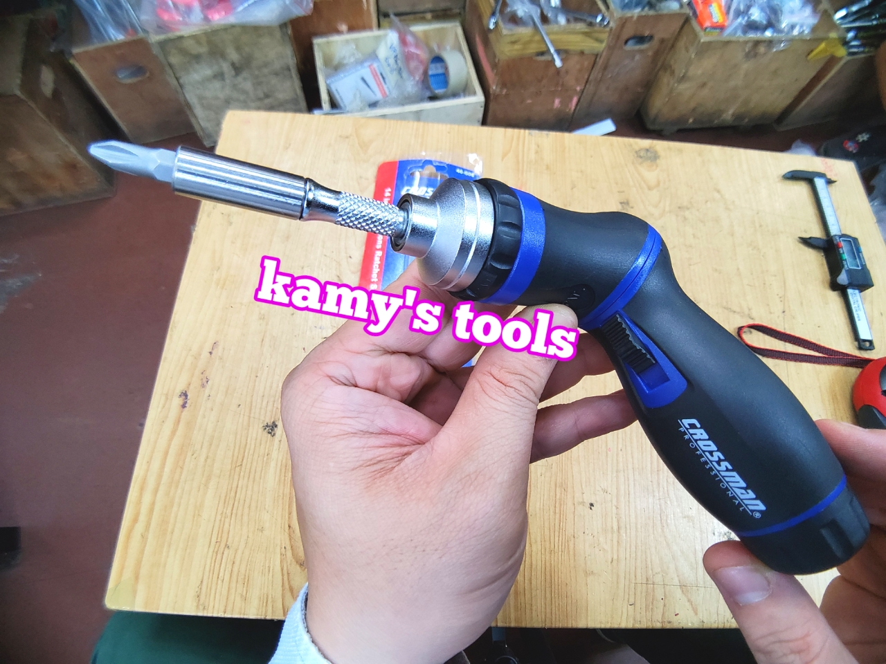 Tua vít tự động đảo chiều 14 chức năng model 46-606 Crossman tô vít
