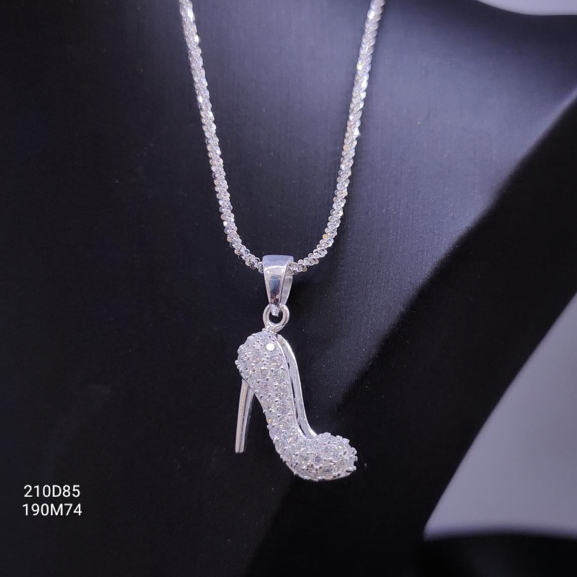 Dây chuyền nữ đẹp mạ vàng, dây chuyền mạ vàng thật cao cấp, dây chuyền vàng non, dây chuyền phong thủy, dây chuyền thời trang nữ vàng 24k, dây chuyền kim cương Trang sức  Gado DM01233 - CAM KẾT KHÔNG ĐEN