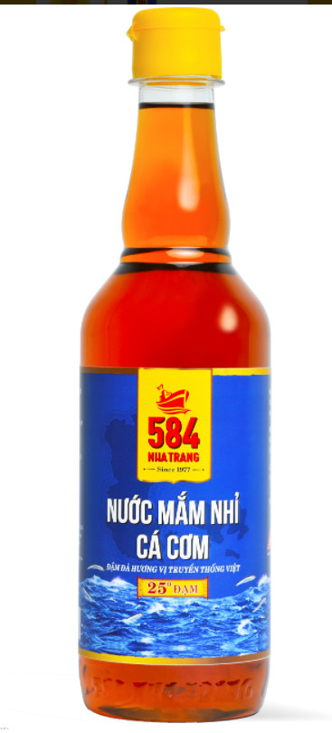 Nước mắm nhỉ cá cơm - 584 nha trang - loại 25 độ đạm - chai nhựa pet 500ml
