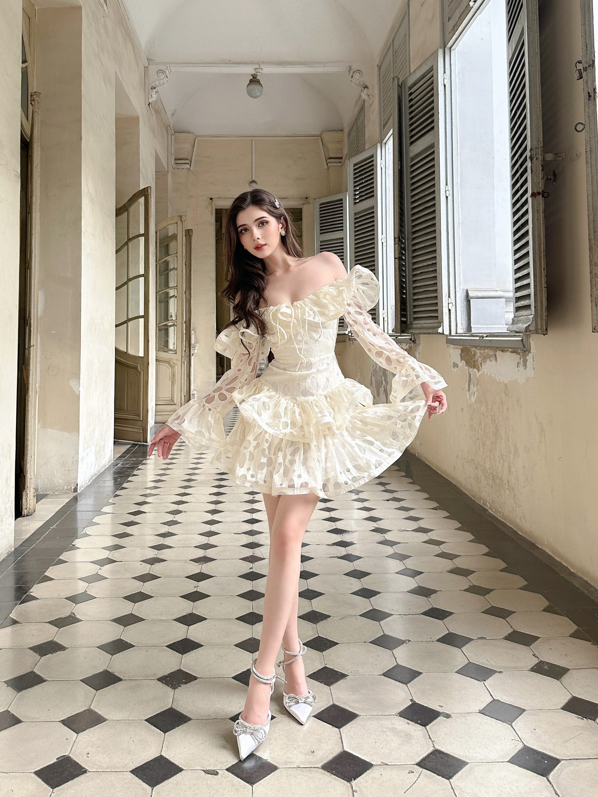 Đầm Xòe Trễ Vai Tay Dài Anna Dress - Karlotta Concept