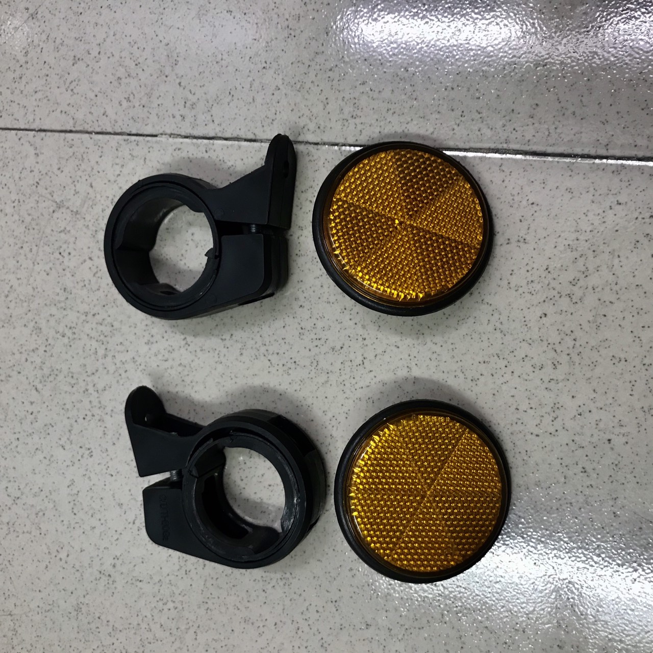 [HCM]Mắt mèo bắt phuộc xe máy nhiều màu lựa chọn hàng cực tốt giá cực rẻ đừng chần chờ gì nữa mua ngay xài liền đi nào !