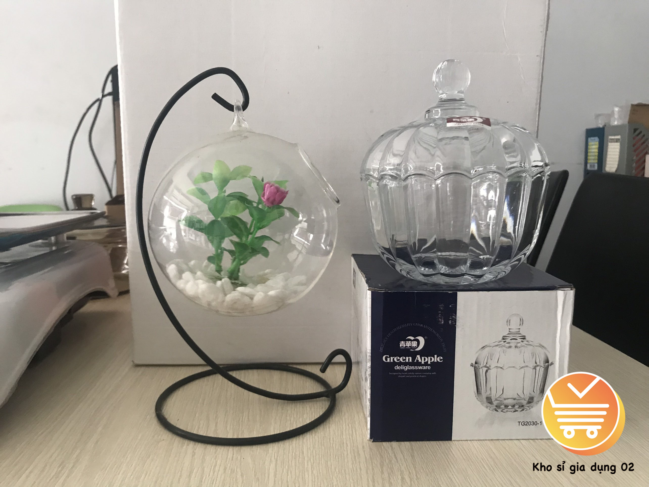 Thố mứt thuỷ tinh pha lê trái bí TG2030-1 siêu tiện lợi, sử dụng cho phòng khách, văn phòng, đựng bánh kẹo ngày tết