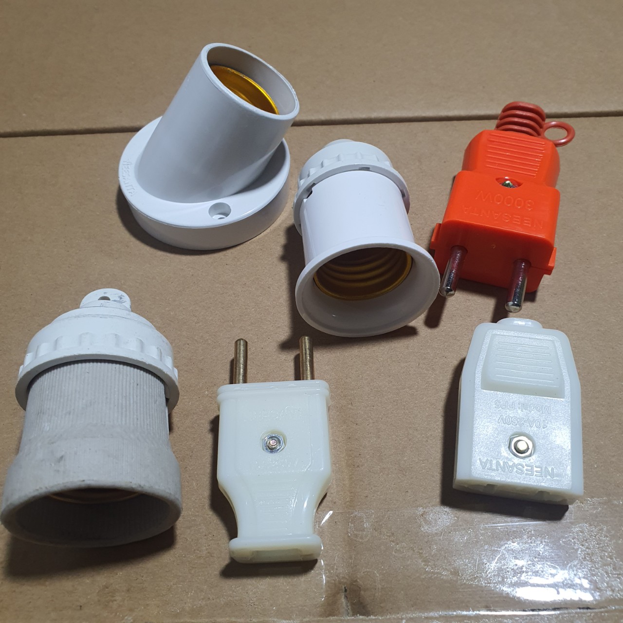 Phích chịu tải, đui đèn treo, đui sứ chịu nhiệt, đui chếch, phích nối âm