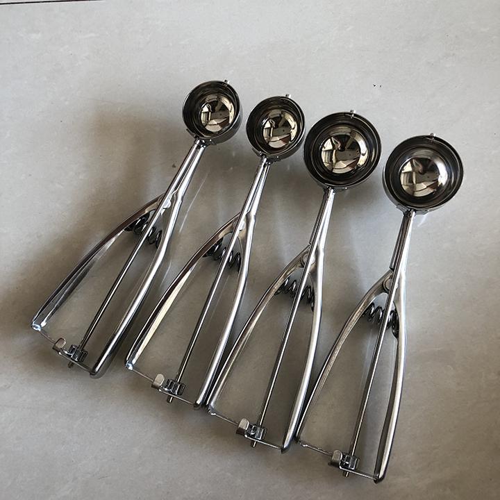 Muỗng múc kem inox