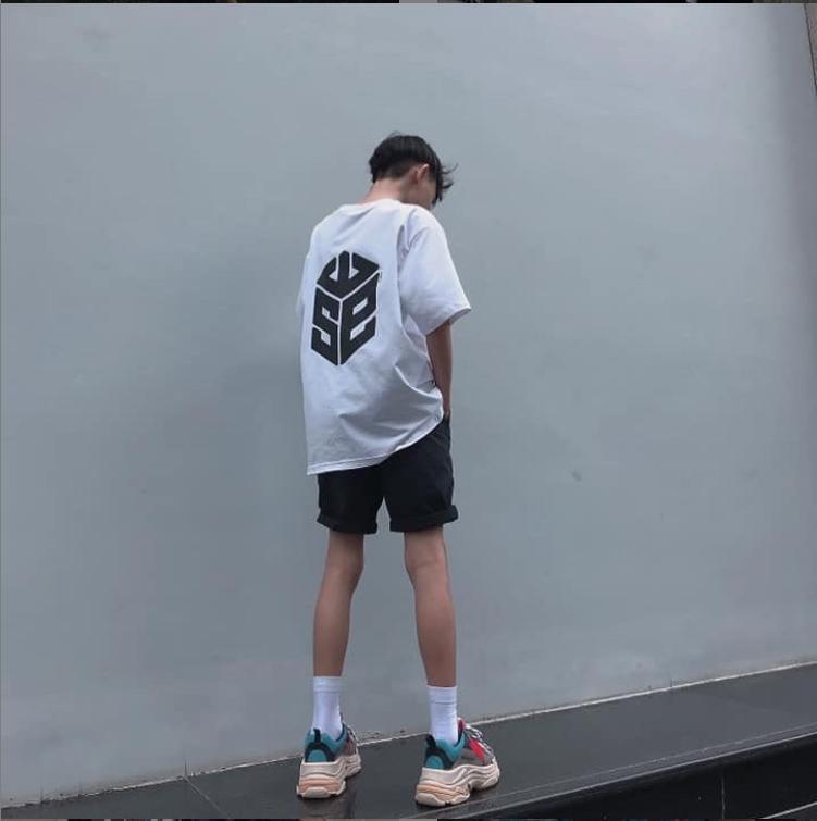 [Có Feedback] Áo thun tay lỡ SWE unisex Big Logo nam nữ form rộng phong cách Streetwear hai màu trắng đen phong cách Hàn Quốc Shine Unisex Store