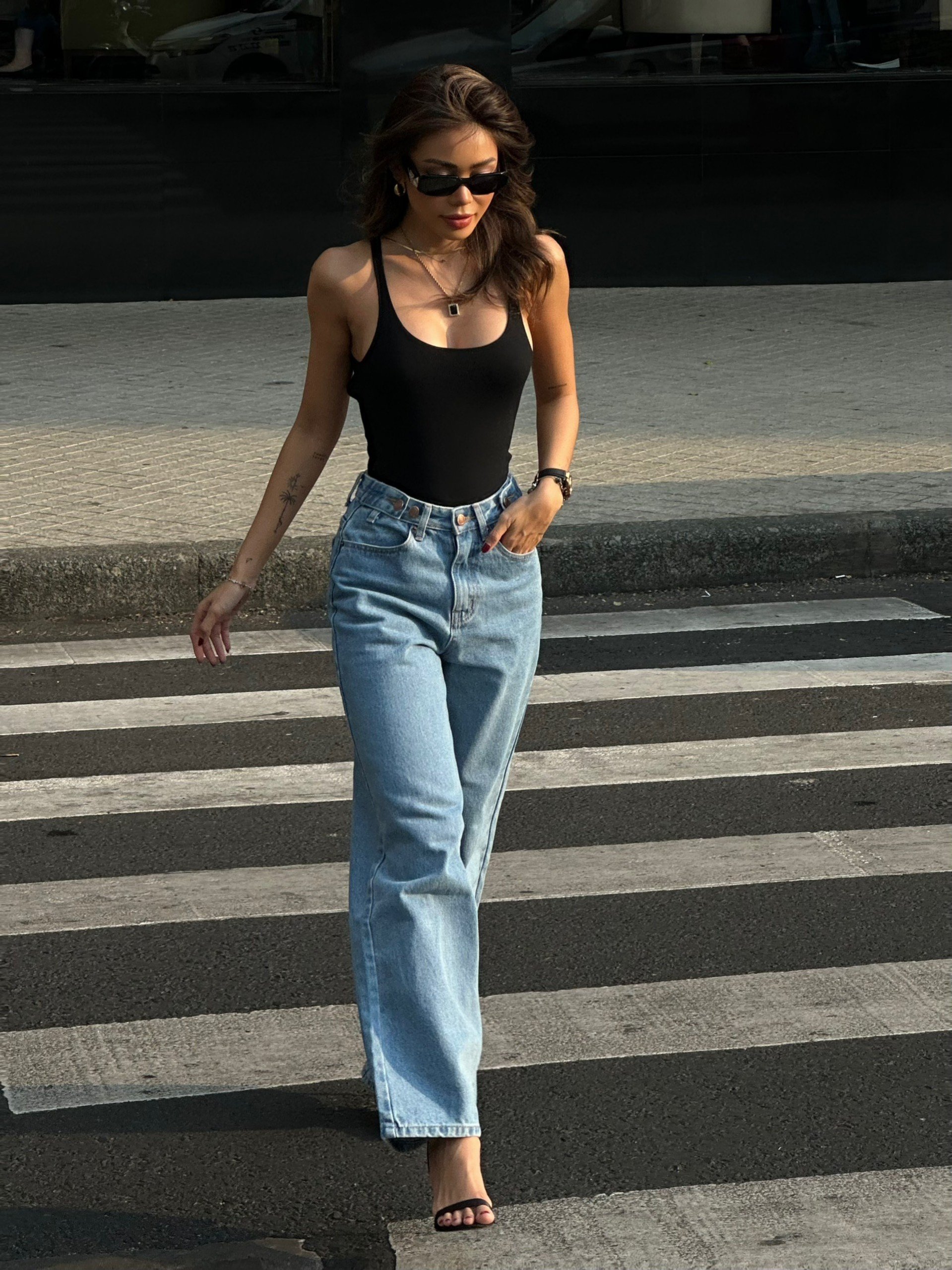 Quần jeans suông phiên bản mới màu xanh nhạt có nút điều chỉnh thắt eo - là min - STRAIGHT-LEG BUTTON JEANS