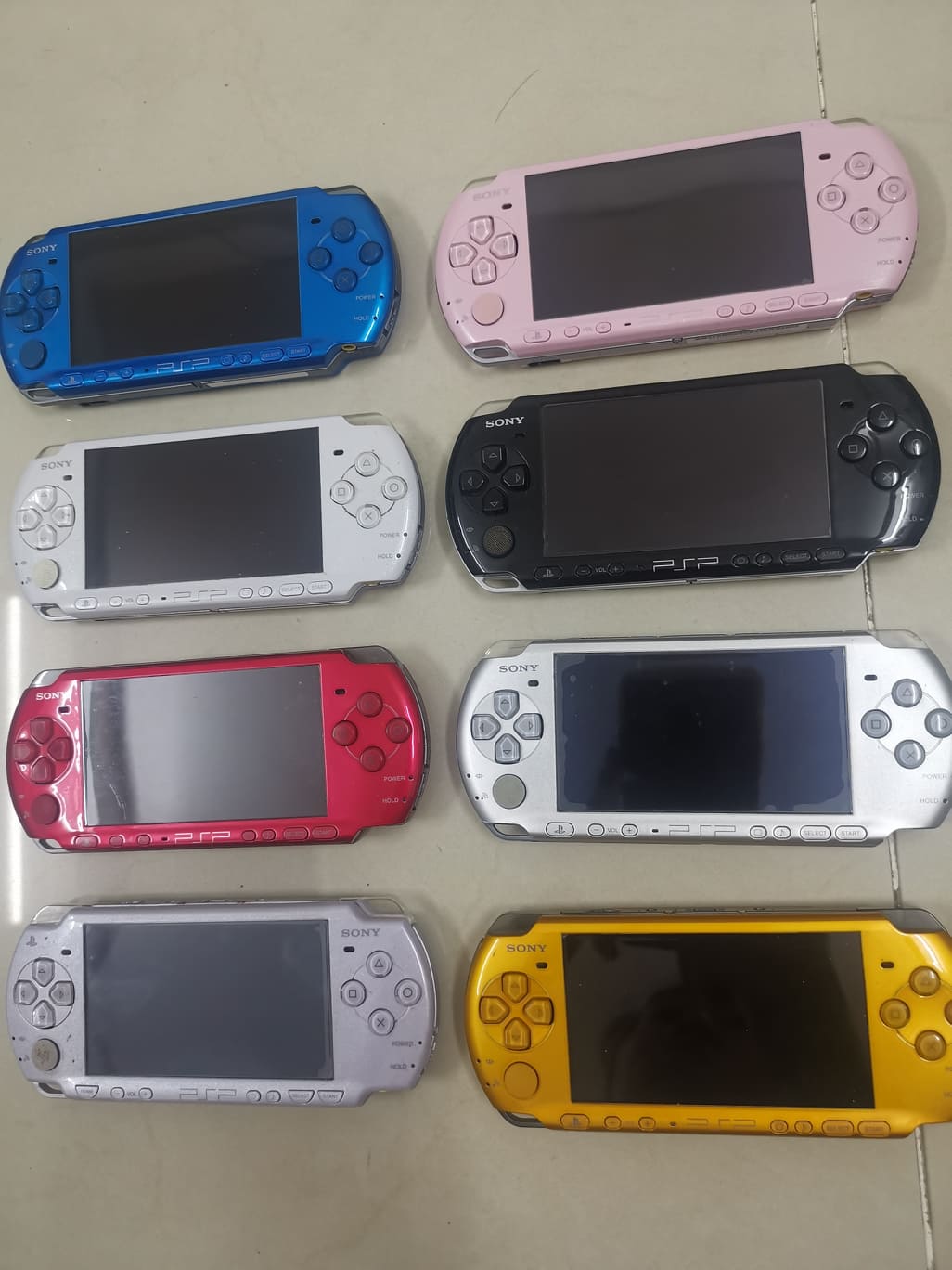 Máy chơi game psp1000 - psp2000 - psp3000 firmware mới nhất - thẻ 32gb chép full game