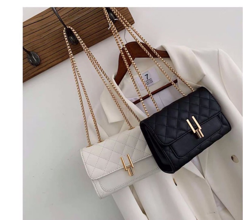 Túi đeo chéo nữ thời trang trần trám khóa bút pmsd 17