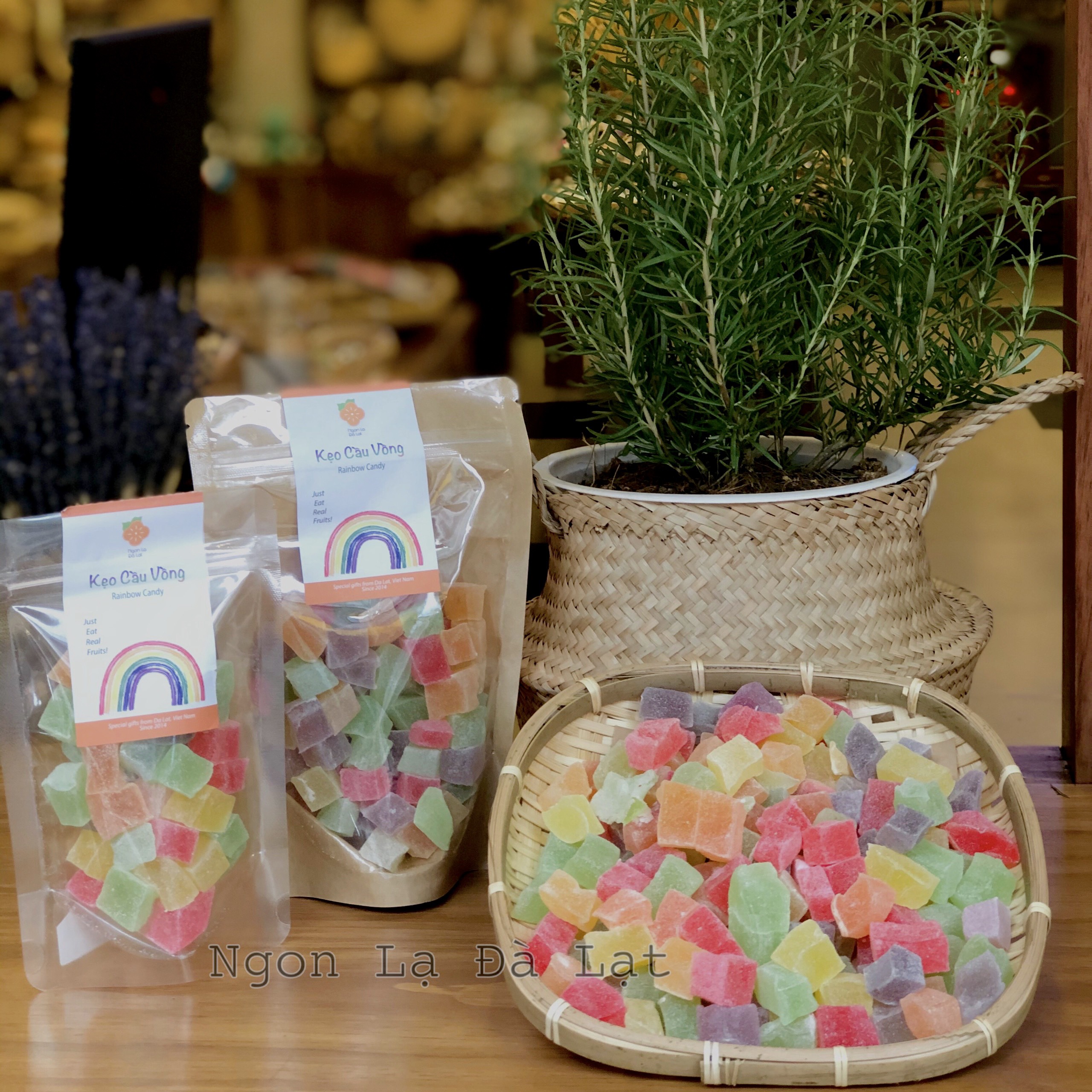 Kẹo cầu vồng, kẻo dẻo,  Đặc Sản Ngon Lạ Đà Lạt