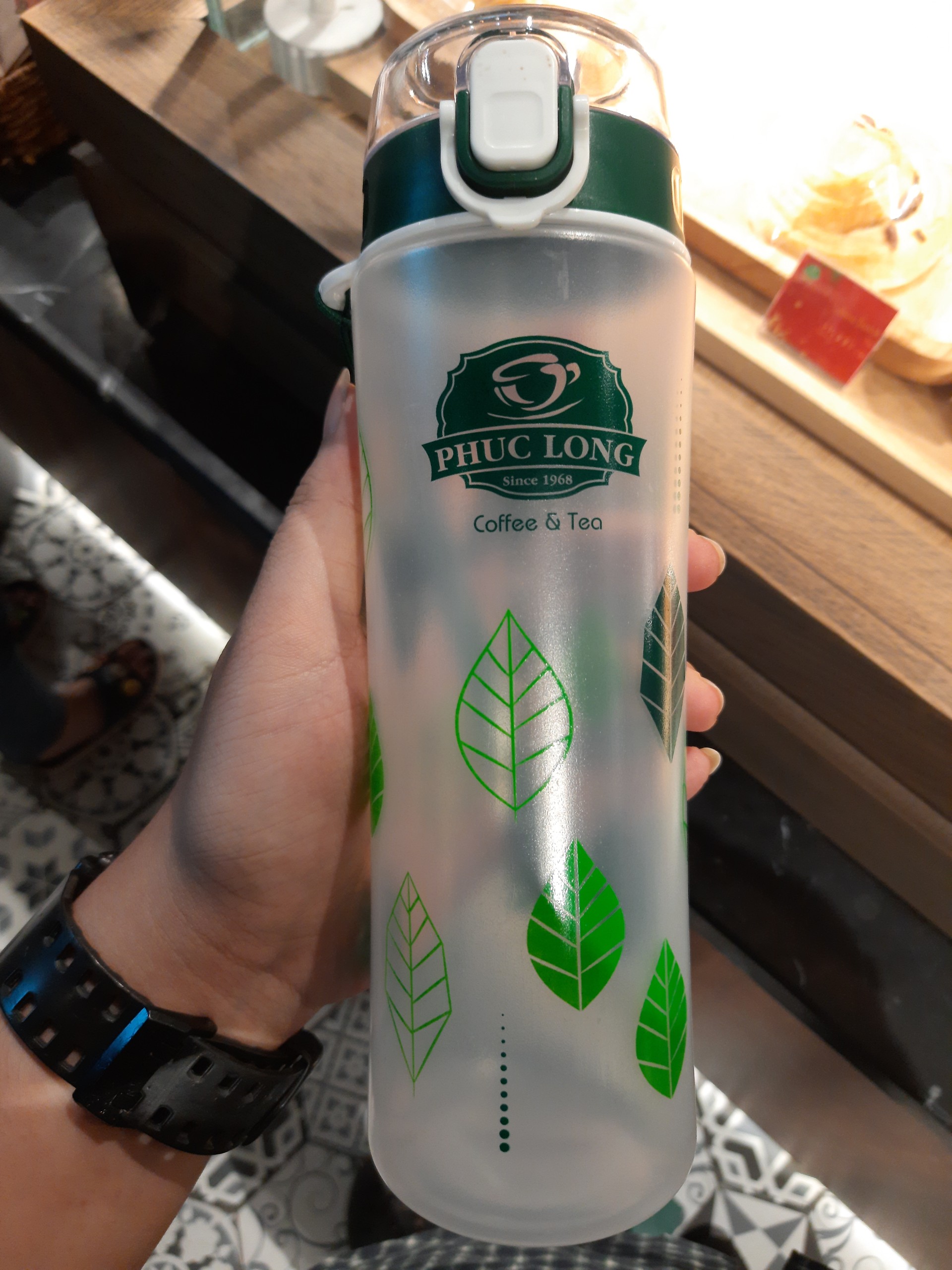 Bình thể thao lá trà Phúc Long 700ml