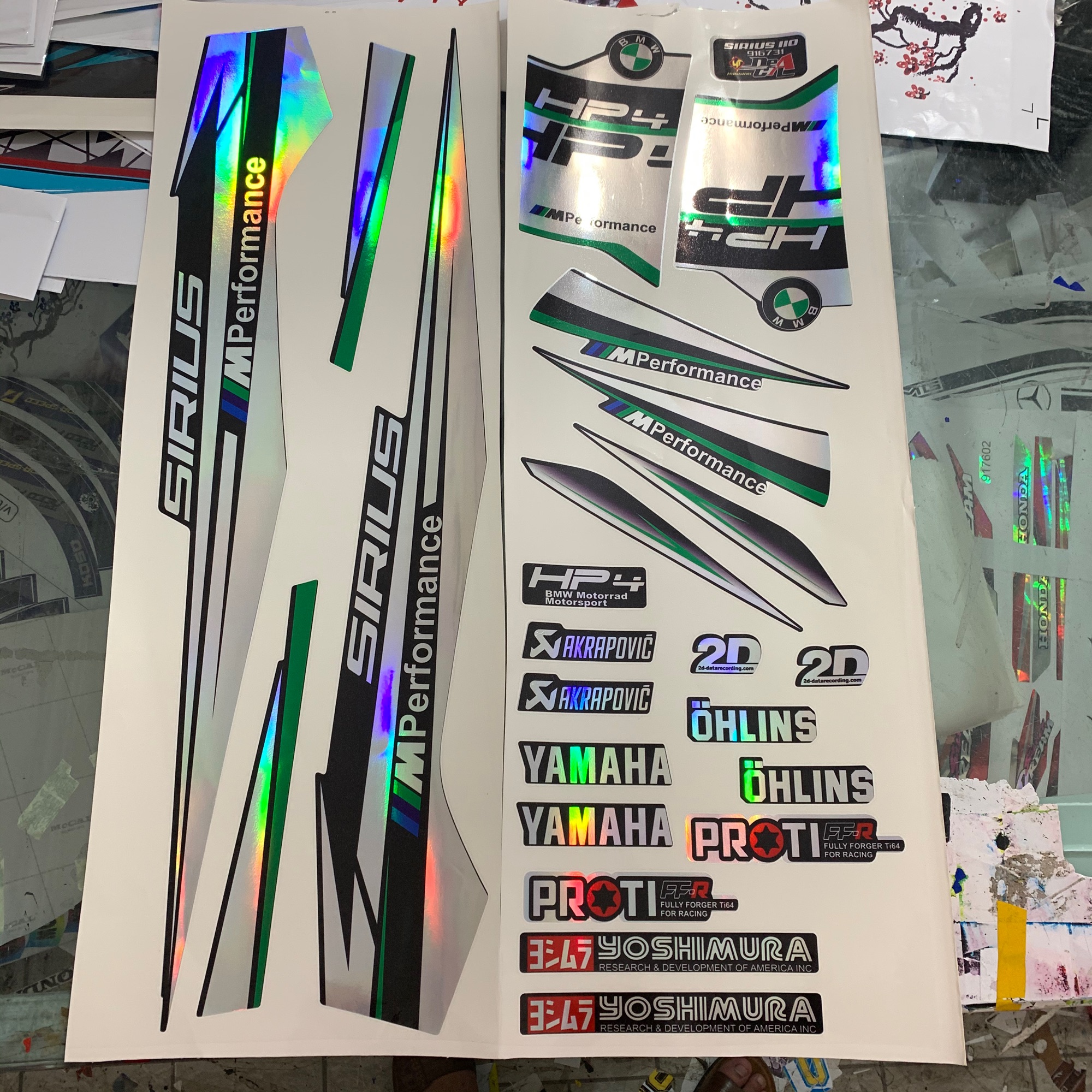 Tem Chế Sirius Logo Biểu Tượng BMW Màu Xanh Lá 01838 Tem 7 Màu Chống Phai