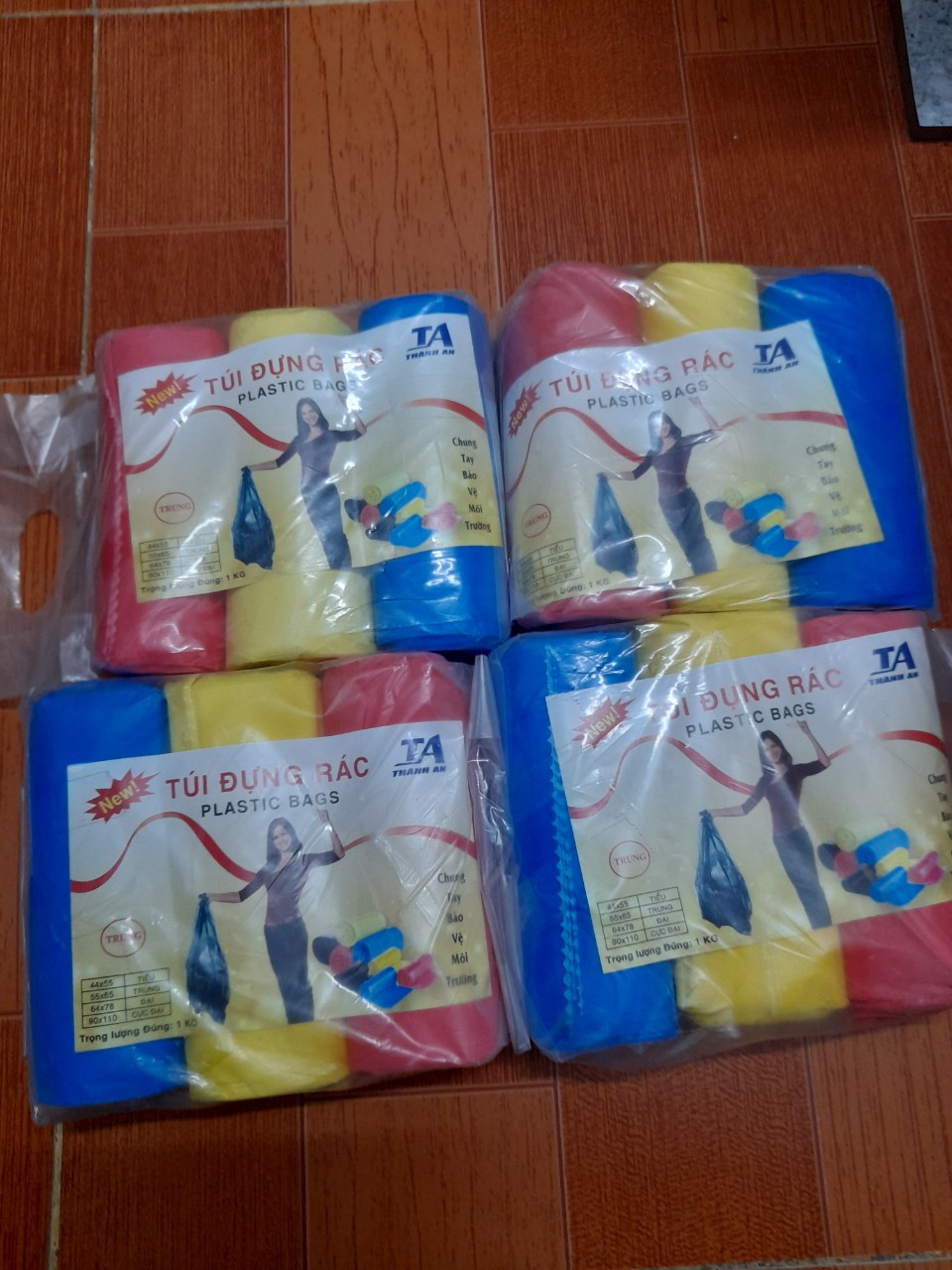 Bao đựng rác sinh học -bịch 3 cuộn 3 màu 1kg