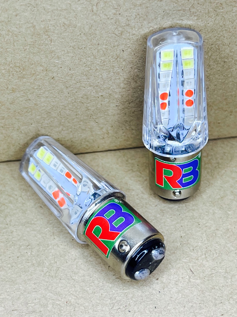 SIÊU RẺ- [RBTL8001AA] 1 CÁI LED HẬU AUDI PLUS GẮN Satria, Raider, Sonic,Vision, Ex 135, Future Led, Winner v1, Dream, Wave@, Axelo, Blade, Sirius, Jupiter, Super cup, Wave các đời, SH nhập..các dòng xe đèn hậu có chân cài BA15D...