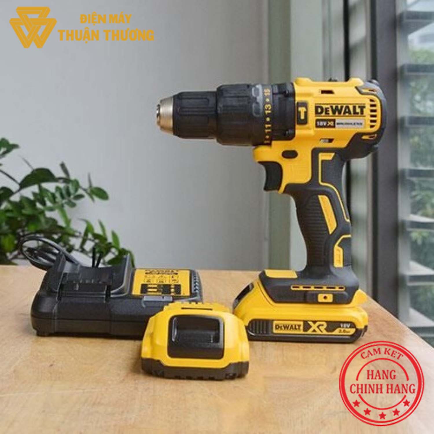 Bộ máy khoan búa động lực pin 18v dewalt dcd778d2-b1