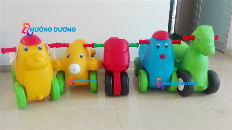Xe chòi chân cho bé/ xe vận động