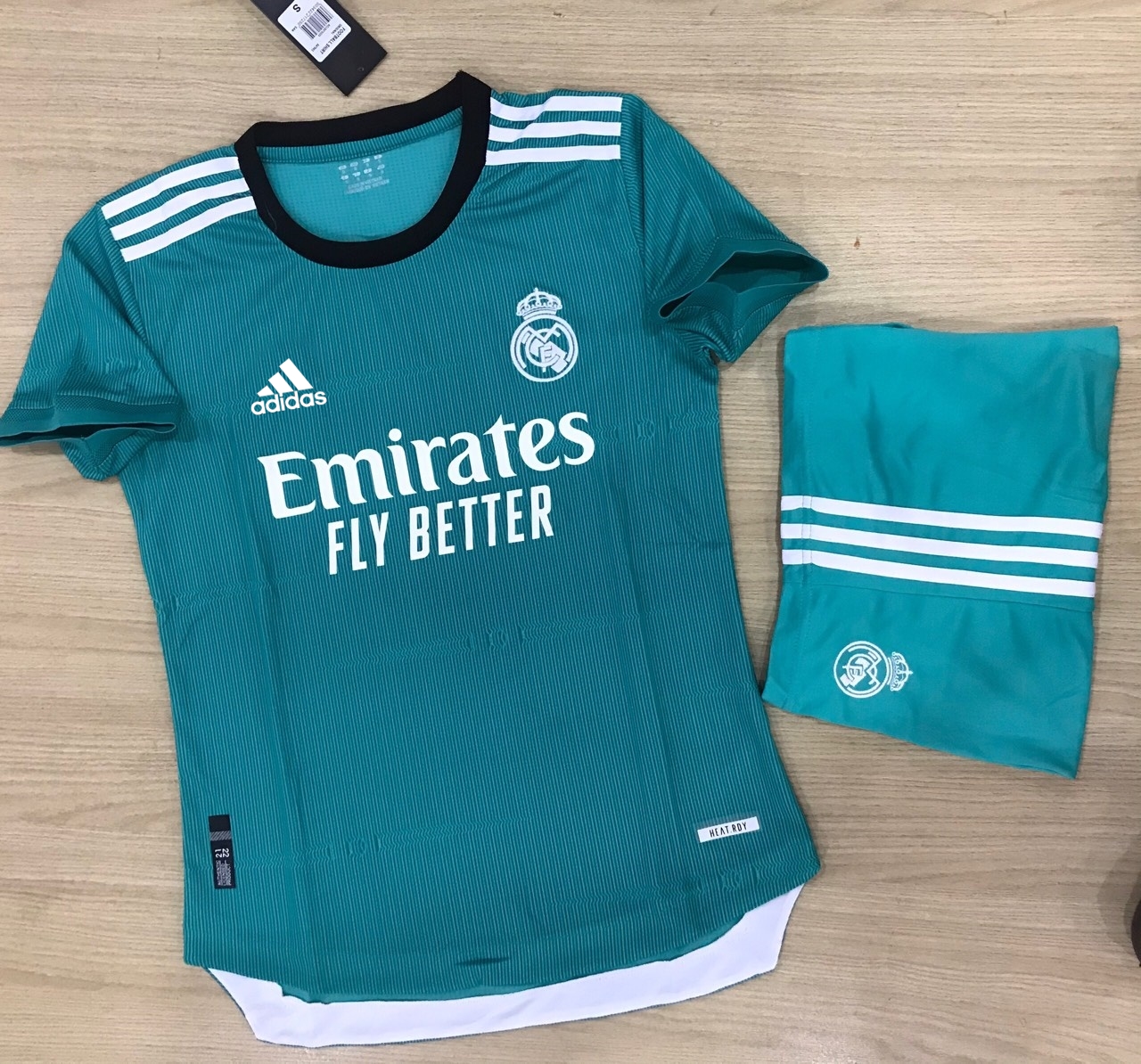 Áo bóng đá CLB Real Madrid-VẢI Thái Cao Cấp -Mẫu Mới 4- Siêu Thoáng,Siêu Bền,Thoáng mát