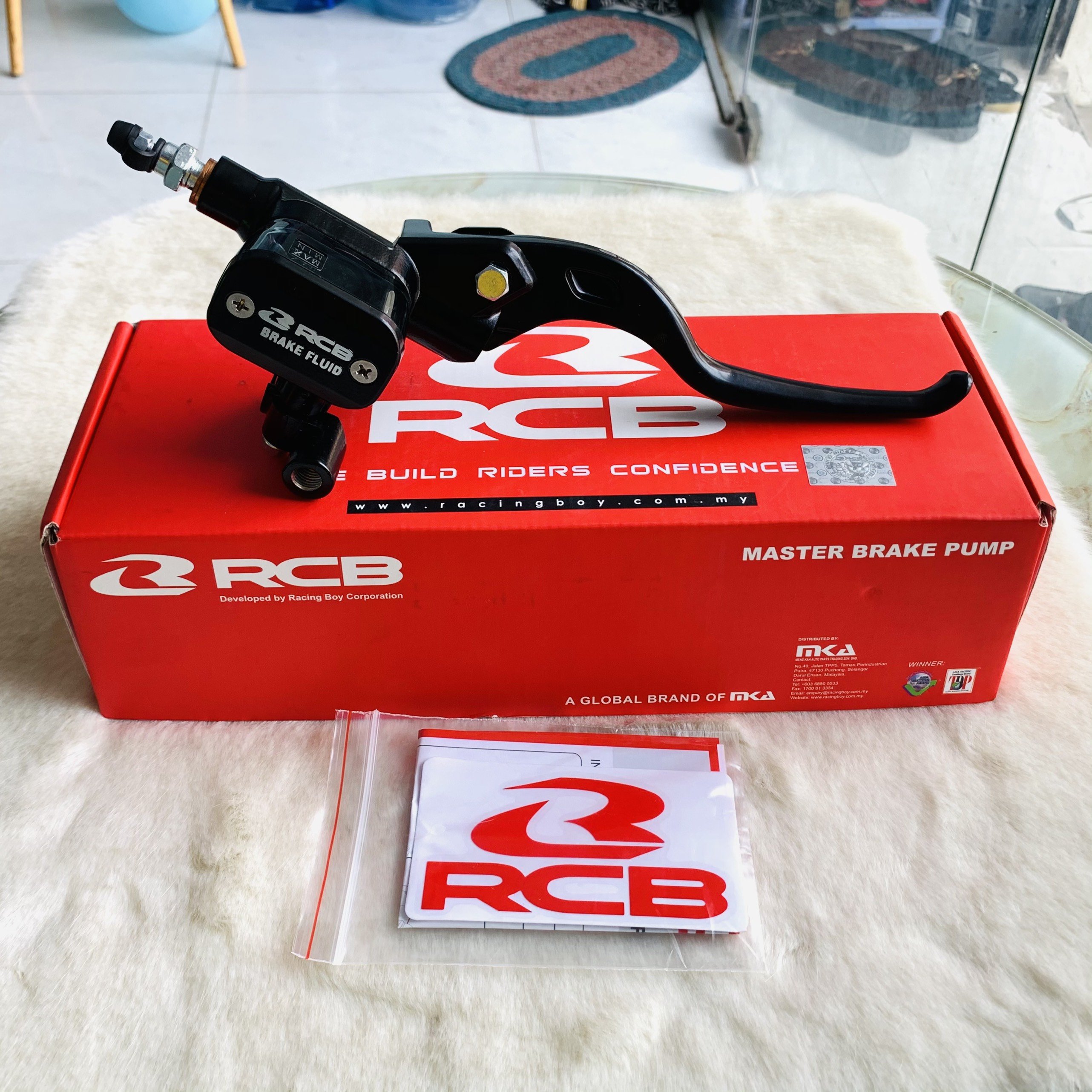 Tay thắng lẻ RCB chính hãng ( bình dầu liền) dùng cho tất cả các dòng xe, bảo hành 12 tháng