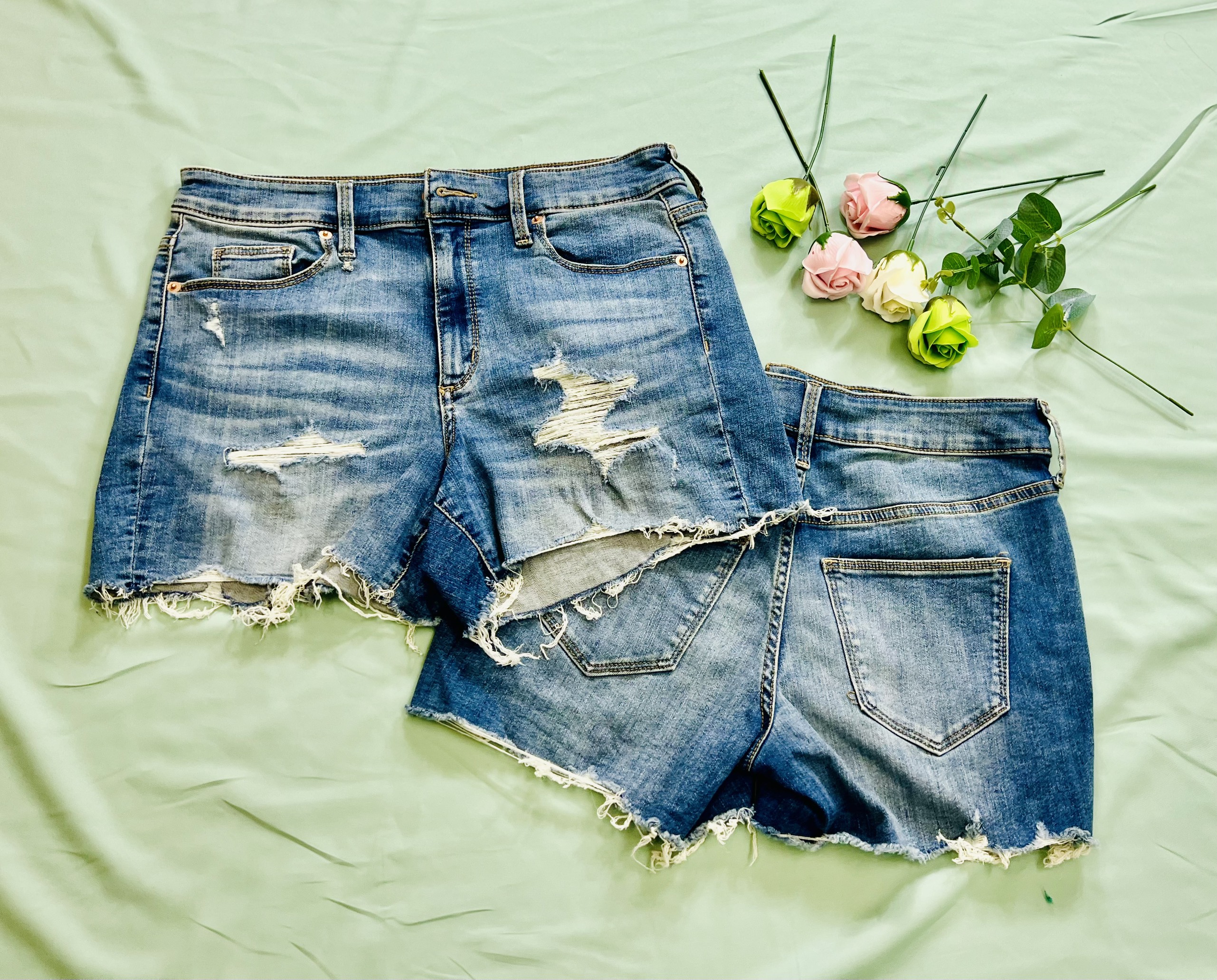 Quần short jean xuất khẩu lưng cao phối rách cá tính,`denim co giãn