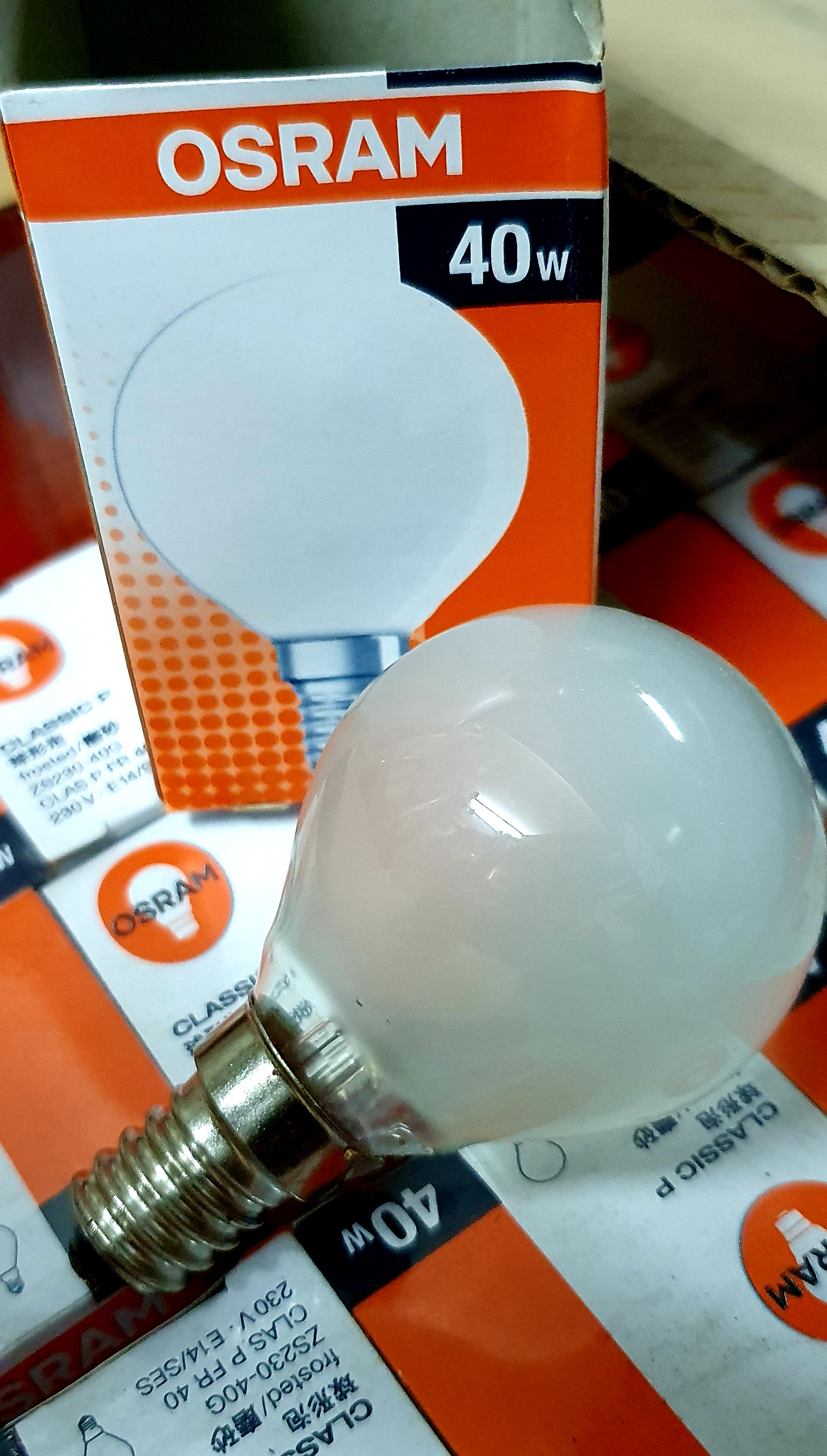 Bóng đèn tròn OSRAM sợi đốt chân E14/ 40watt