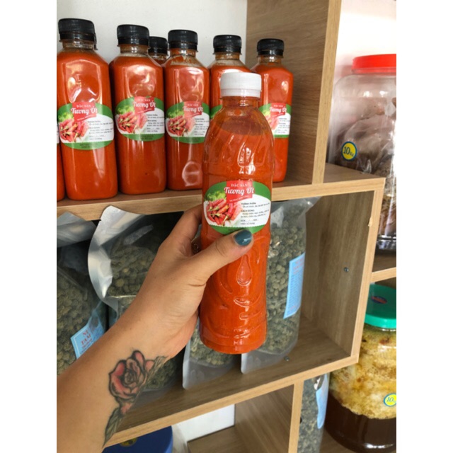 ĐẶC SẢN TÂY BẮC: TƯƠNG ỚT MƯỜNG KHƯƠNG LÀO CAI (chai 500ml)