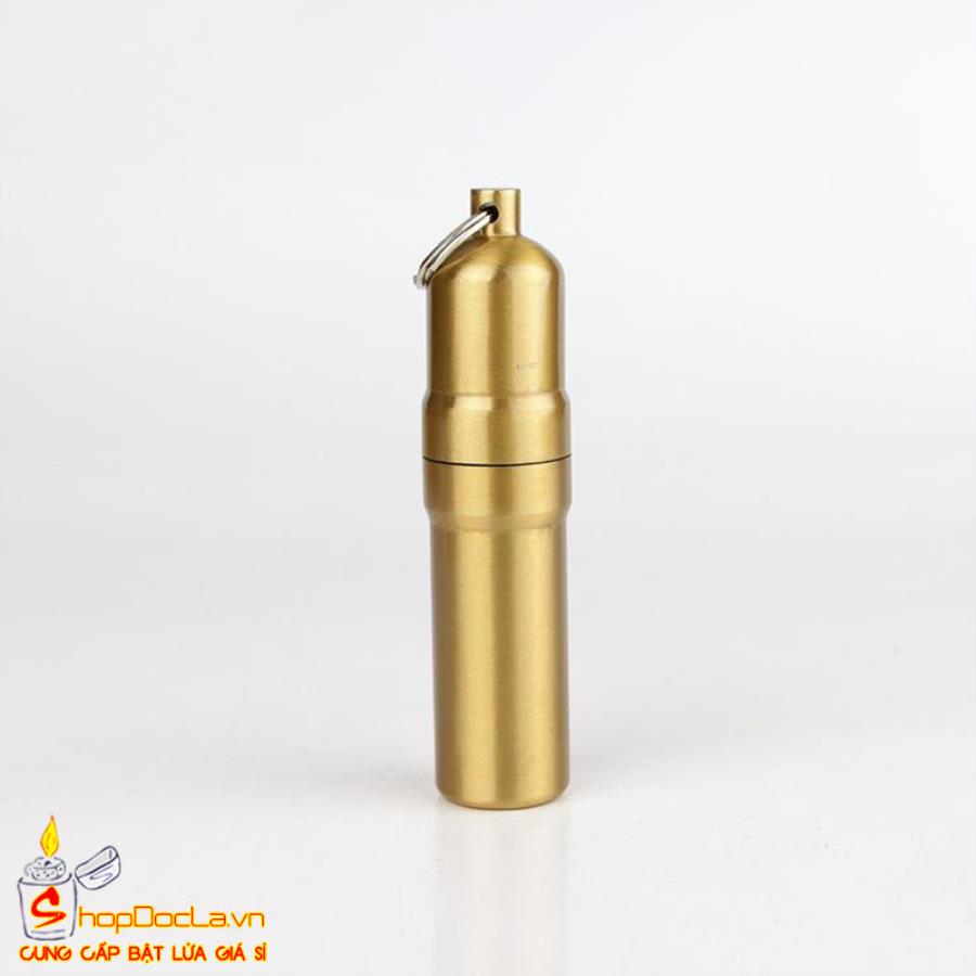 Hộp đựng thuốc có móc khóa treo xe đựng tối đa 5 điếu (Mầu đồng Chất Liệu đồng thau )