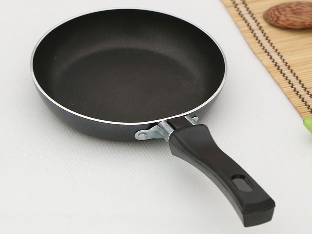 Chảo nhí 16cm đấy phẳng chống dính cực rẻ