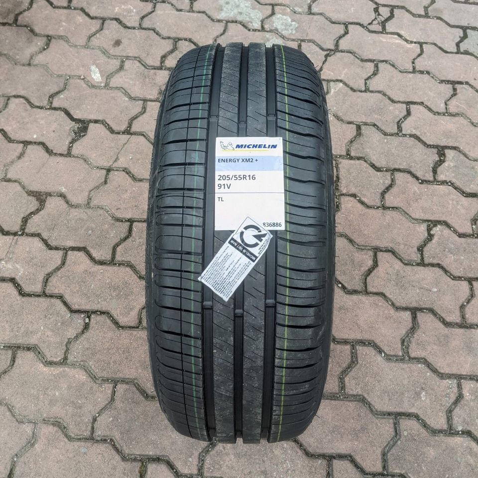 Vỏ lốp 205/55R16 91V  Michelin Energy XM 2