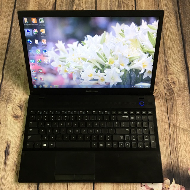 Máy tính xách tay samsung 300V