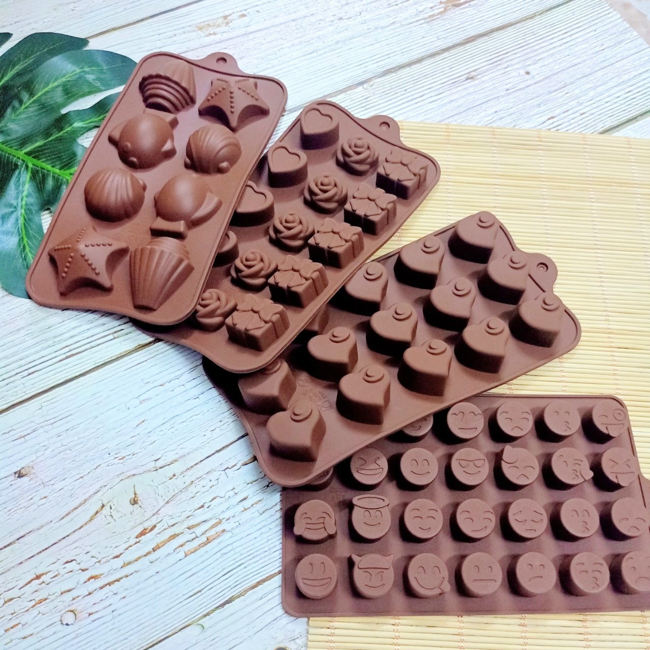 Khuôn silicon hình trái tim, bông hoa ,sò biển , icon ngộ nghĩnh .Hàng nhập khẩu.