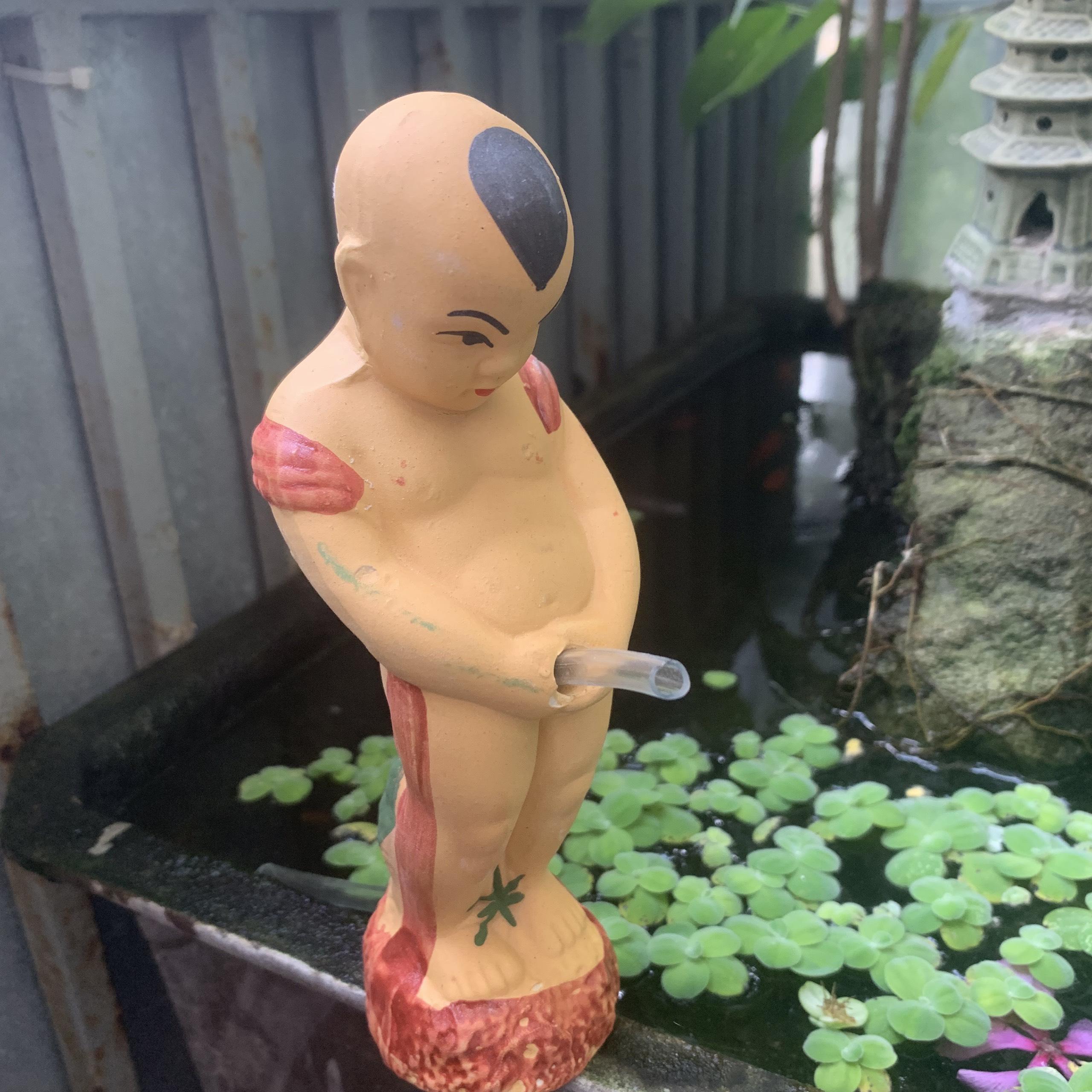 [HCM]Cậu Bé Tè gốm sứ Trang Trí Hòn Non Bộ Tháp Nước