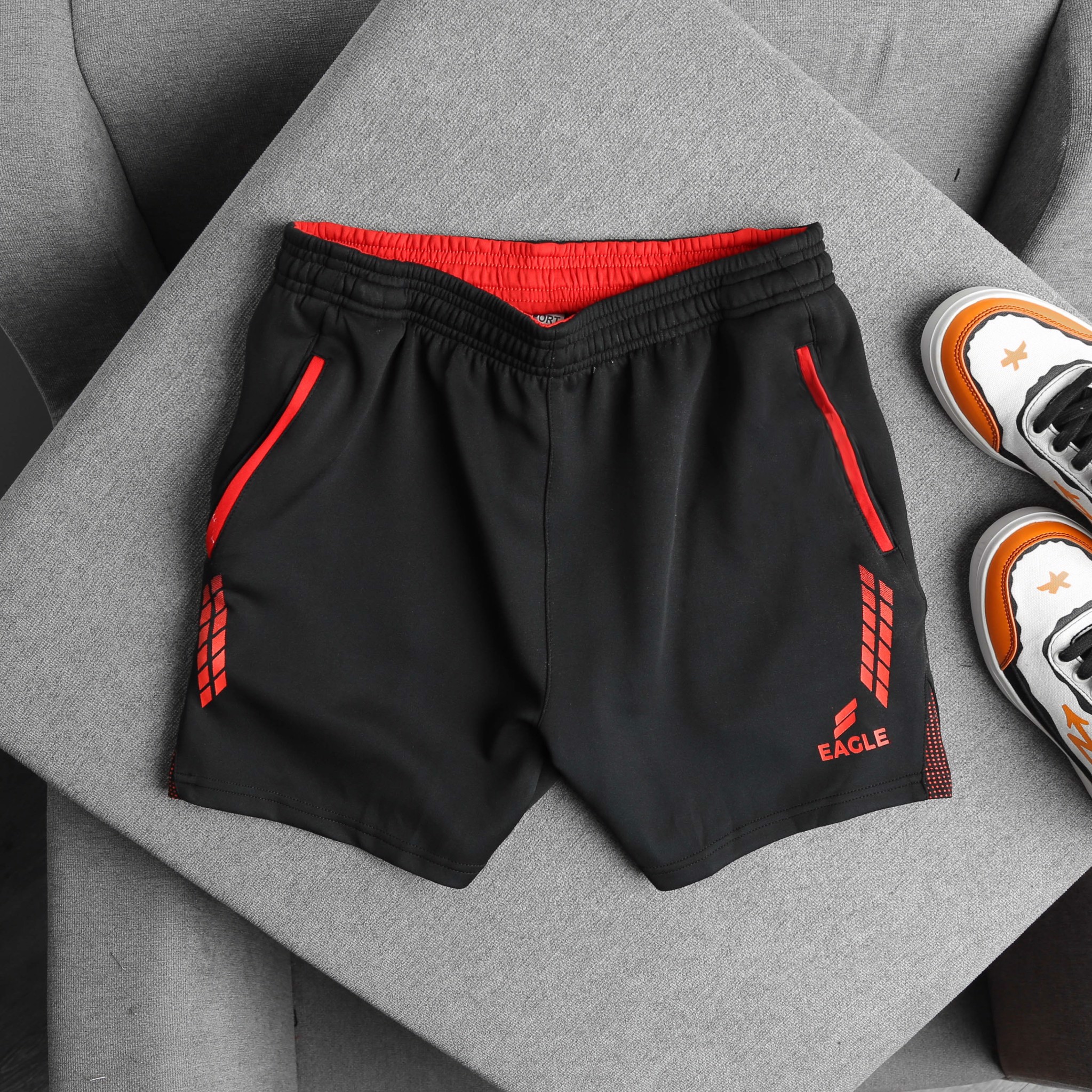 Quần đùi nam eagle running viền màu - đỏ - yolo sport
