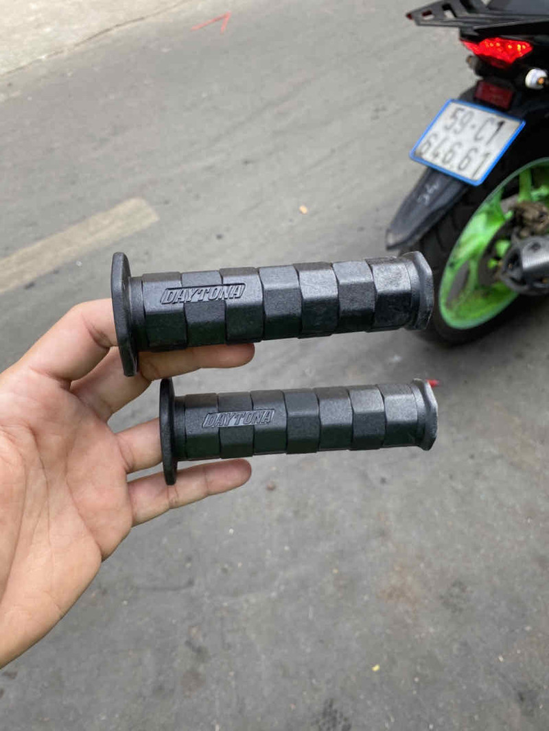 Bao tay daytona cho xe máy