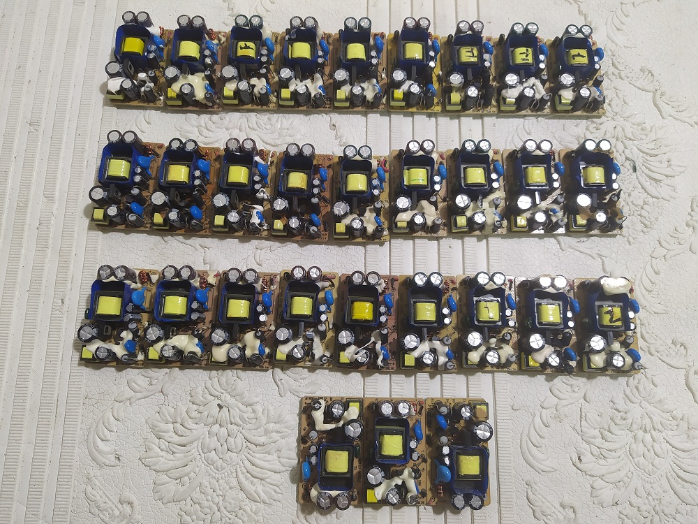 Nguồn rời 12v 1a không vỏ