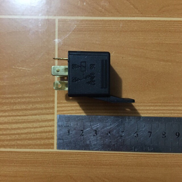 Relay 12v 20a 30a 5 chân thay thế xe máy