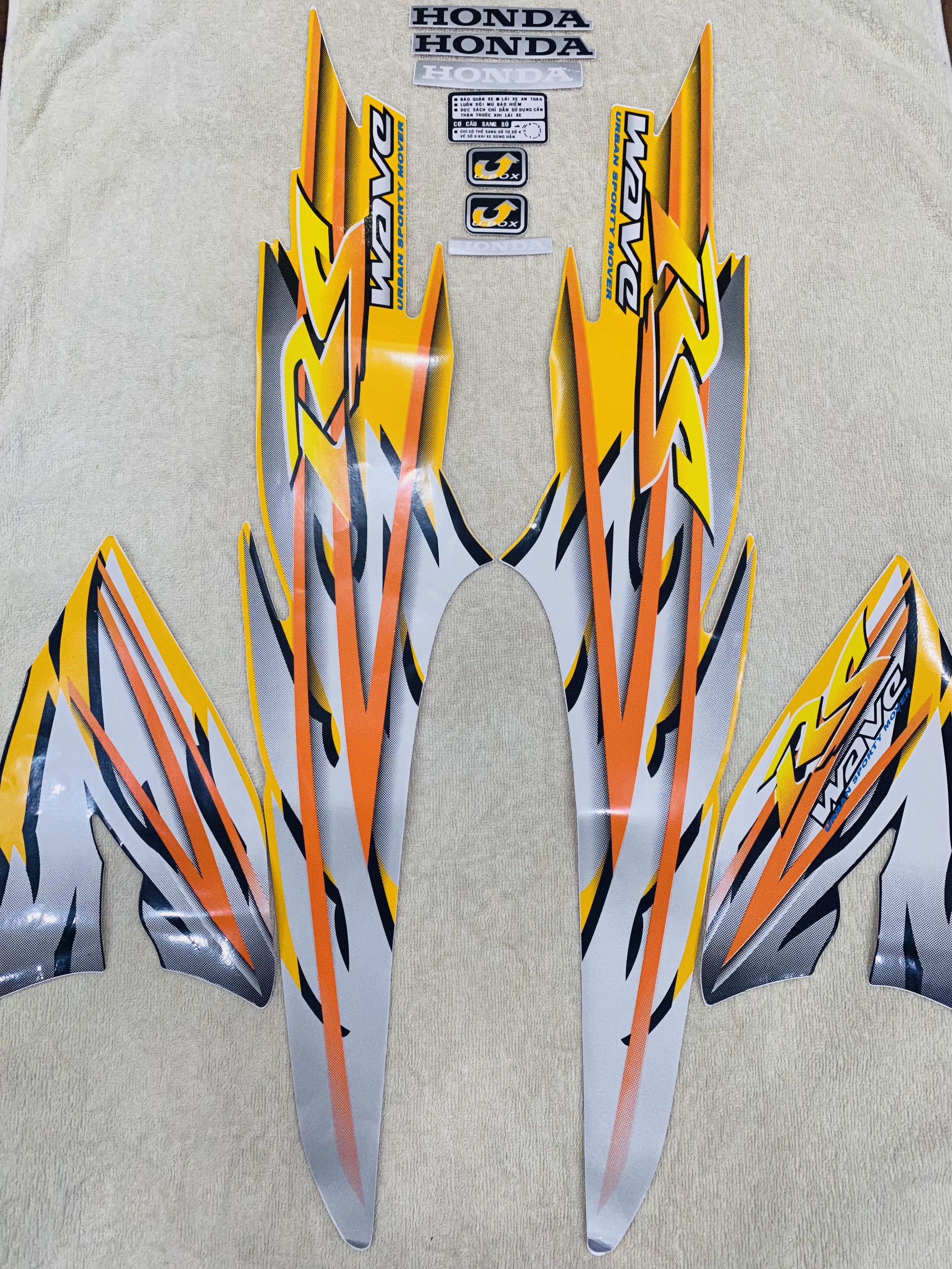 Bộ tem decal dán xe máy honda wave rs 100 màu vàng siêu đẹp