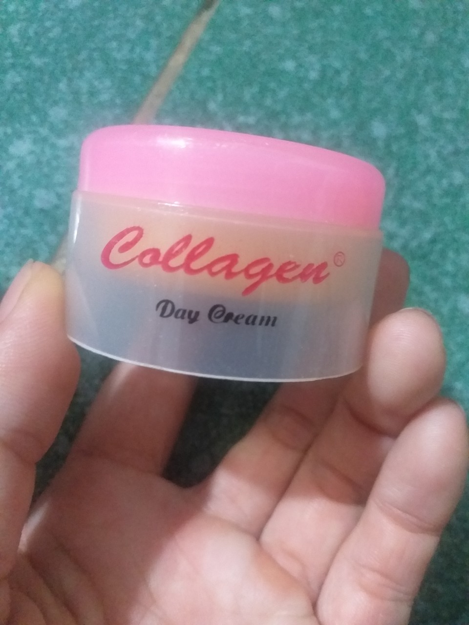 Kem ngày collagen plus vit e dưỡng trắng