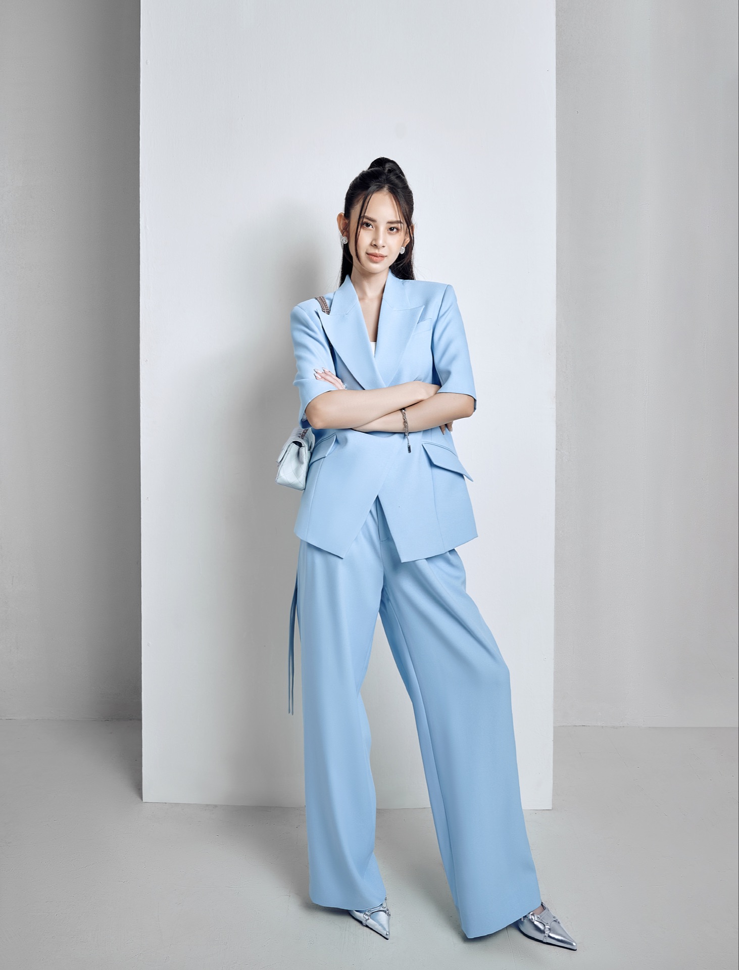 Quần thời trang ống rộng cạp cao - esther studios - mega pants - baby blue