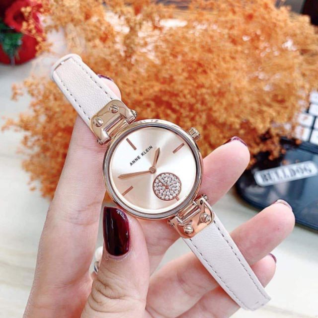Đồng hồ Anne Klein
