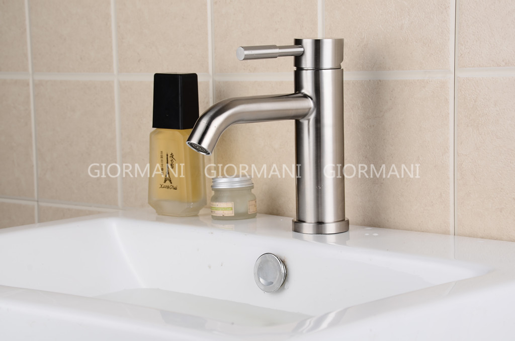 Vòi chậu rửa mặt nóng lạnh cao cấp Inox 304 SNL 17 tặng đôi dây inox