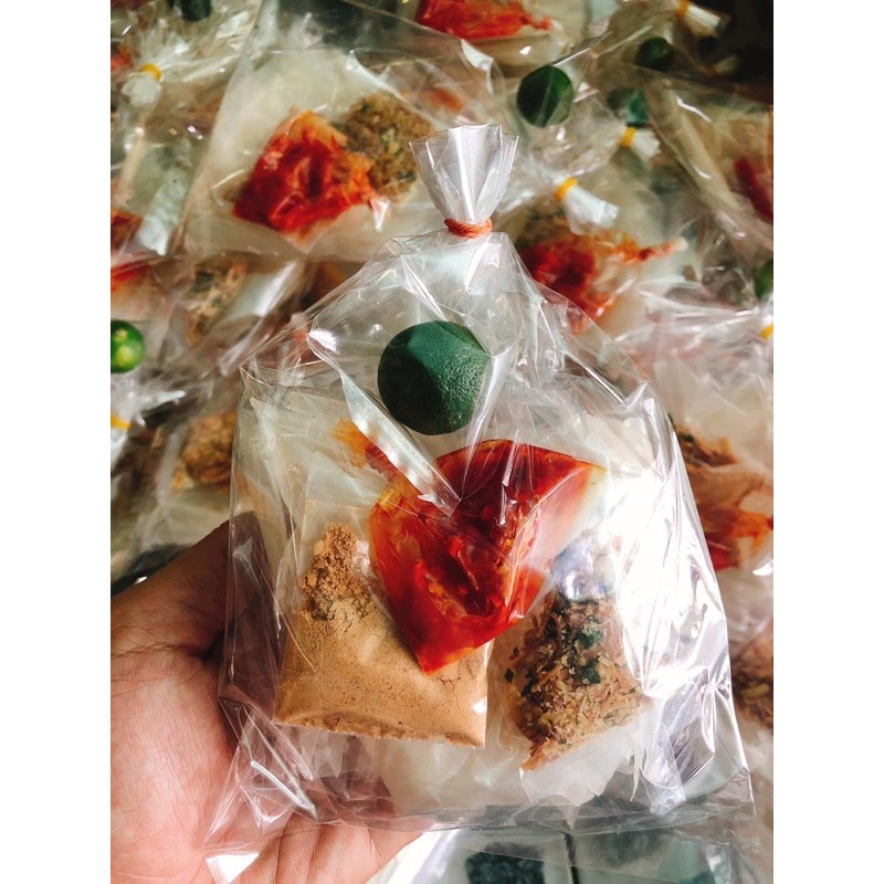 BÁNH TRÁNG RÌA DẺO MUỐI NHUYỄN ỚT RIM HÀNH PHI ( KÈM TẮC )